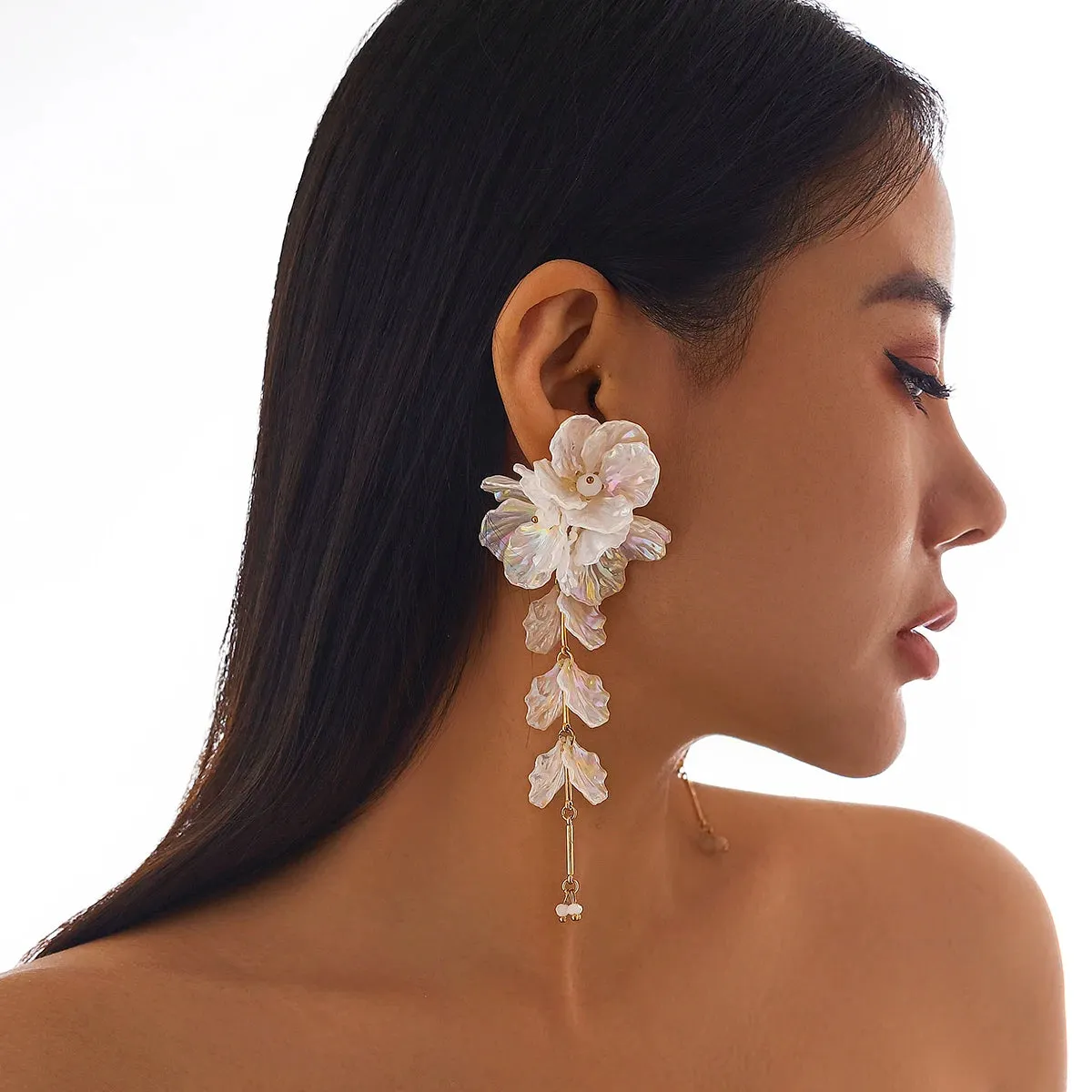 Elegant White Petal Flower Drop Earrings  Kpop Aesthetic Bridal Jewelry for Women