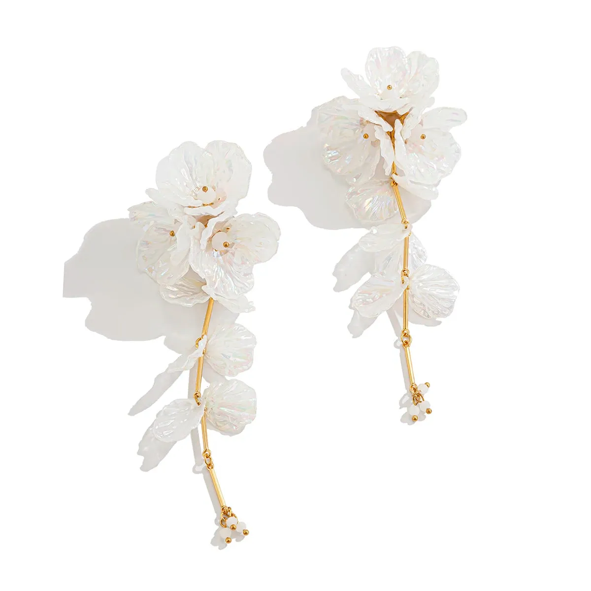Elegant White Petal Flower Drop Earrings  Kpop Aesthetic Bridal Jewelry for Women