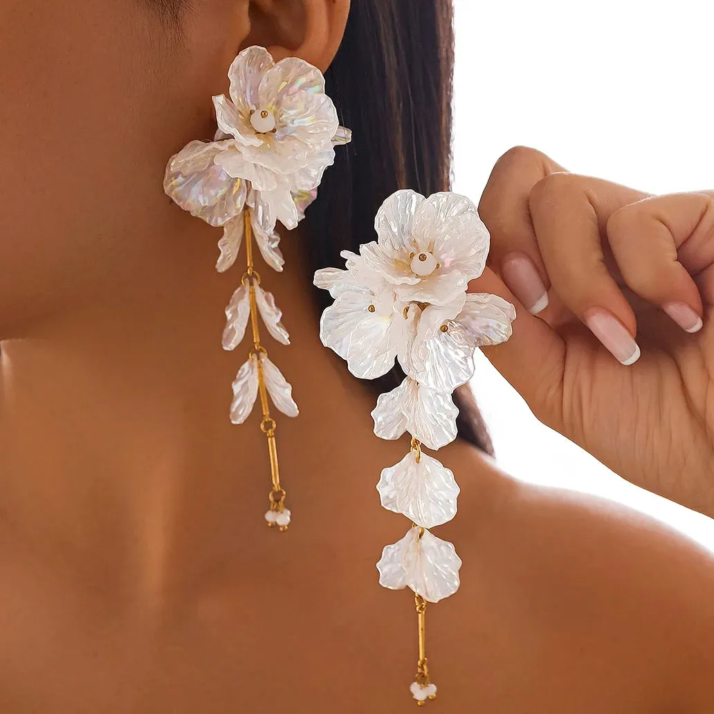 Elegant White Petal Flower Drop Earrings  Kpop Aesthetic Bridal Jewelry for Women
