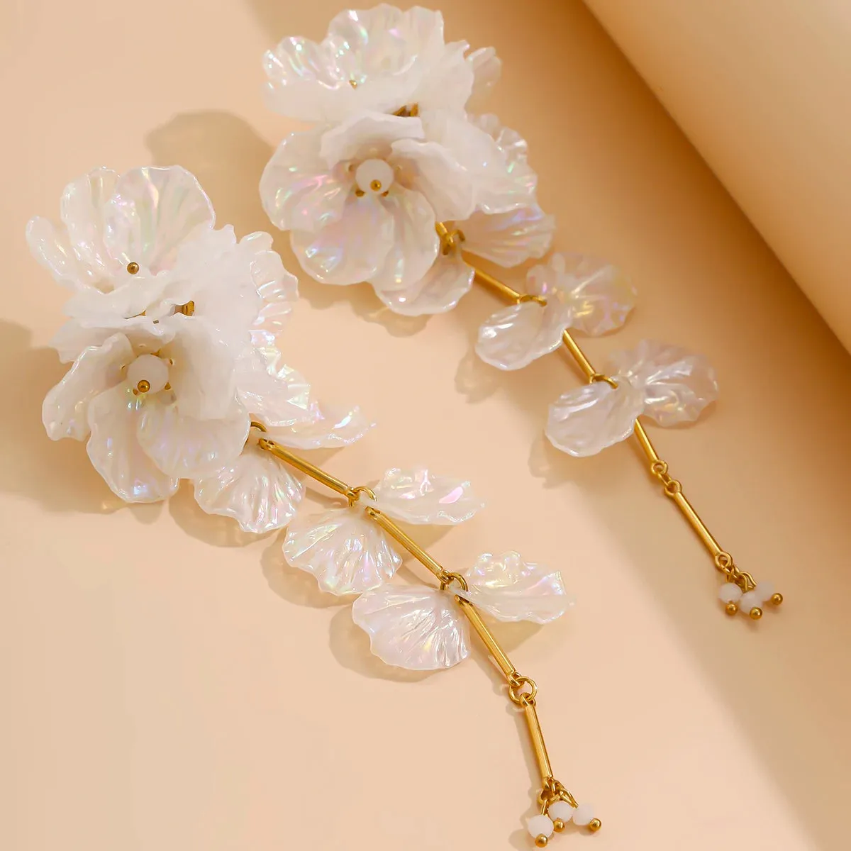 Elegant White Petal Flower Drop Earrings  Kpop Aesthetic Bridal Jewelry for Women