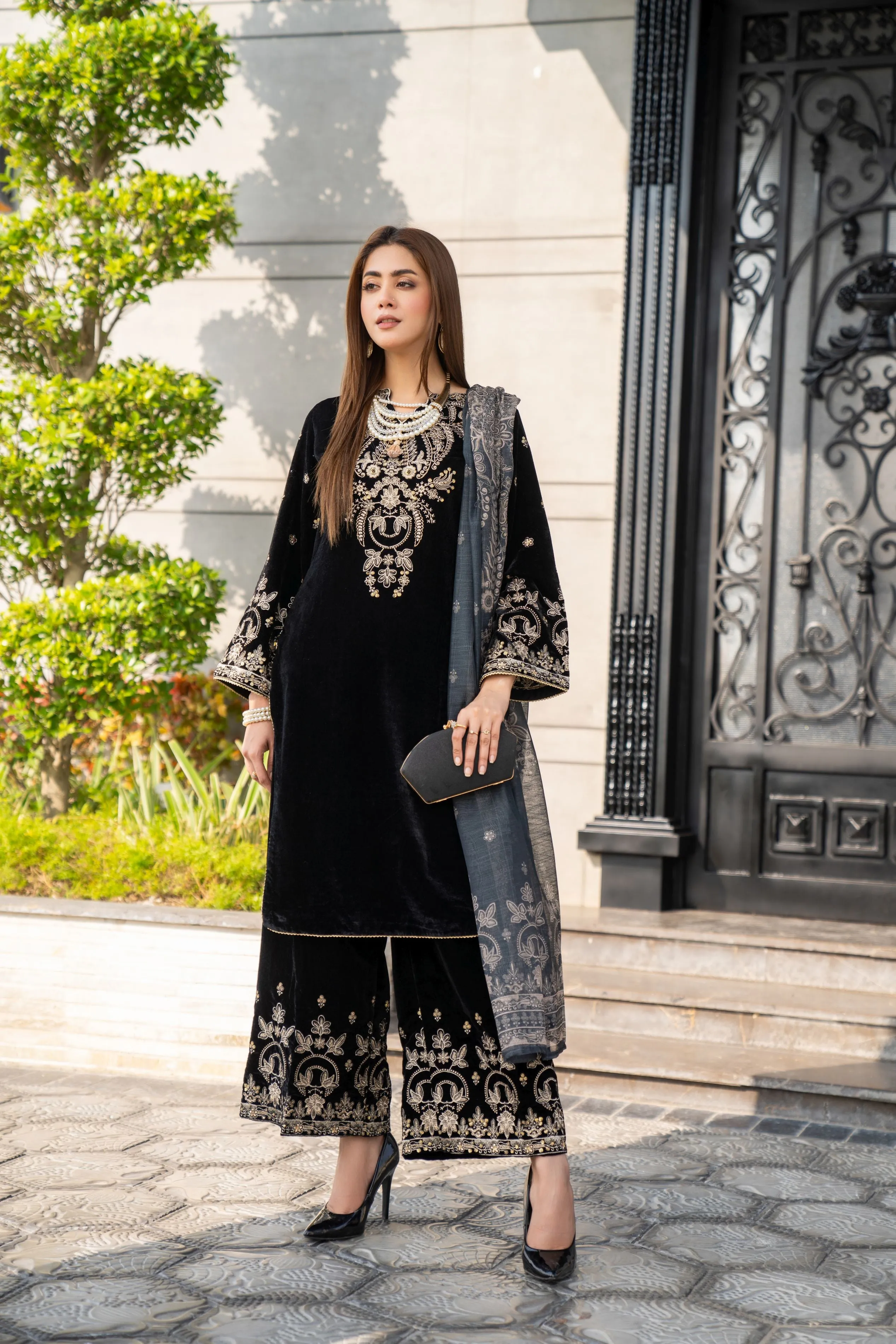 VOGUE VISTAS VELVET EMBROIDERED DRESS BY ZAIWA ZB8